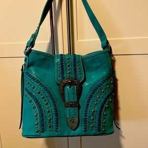 Concealed gun carry purse in beautiful turquoise !